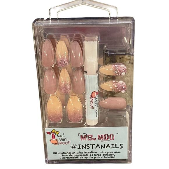 Instagram Nails Ms. Moo Instanails Glue On Nude Pink Gold Embellished Nails NEW - Picture 1 of 3